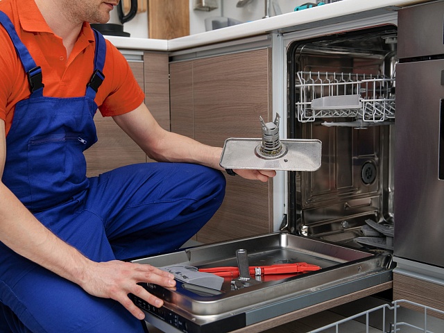 How to Choose an Appliance Repair Company: Tips and Criteria